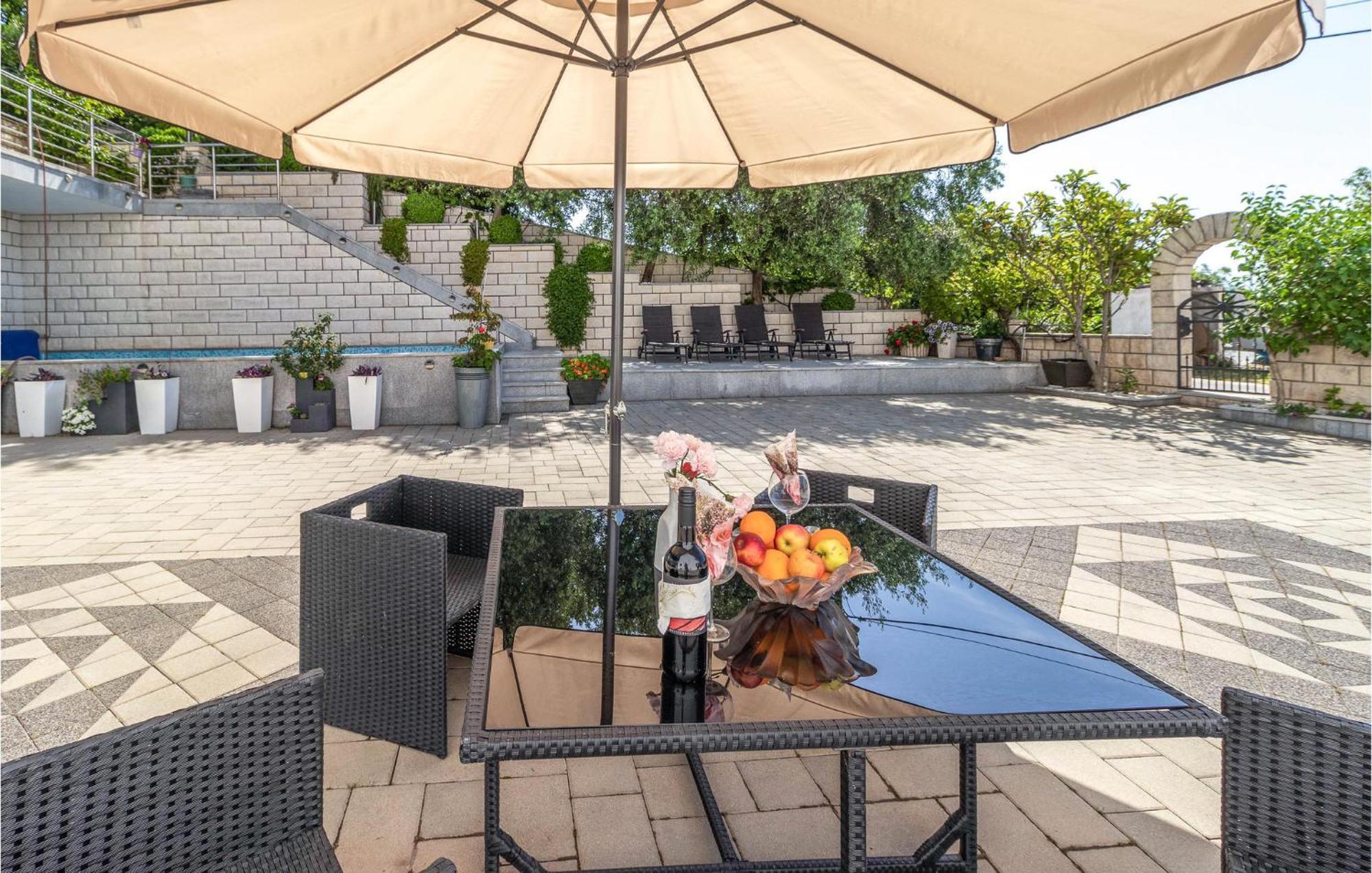1 Bedroom Cozy Apartment In Crikvenica Exterior foto