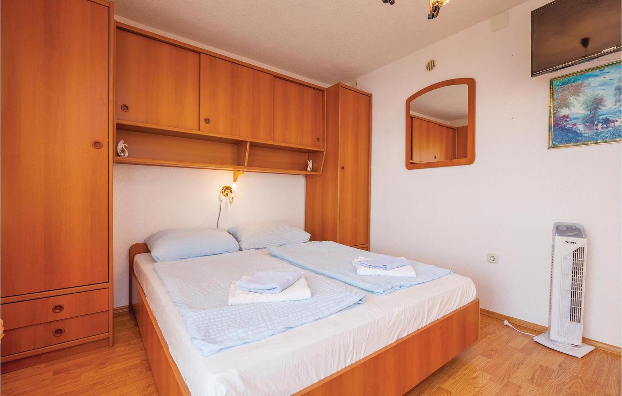 1 Bedroom Cozy Apartment In Crikvenica Exterior foto